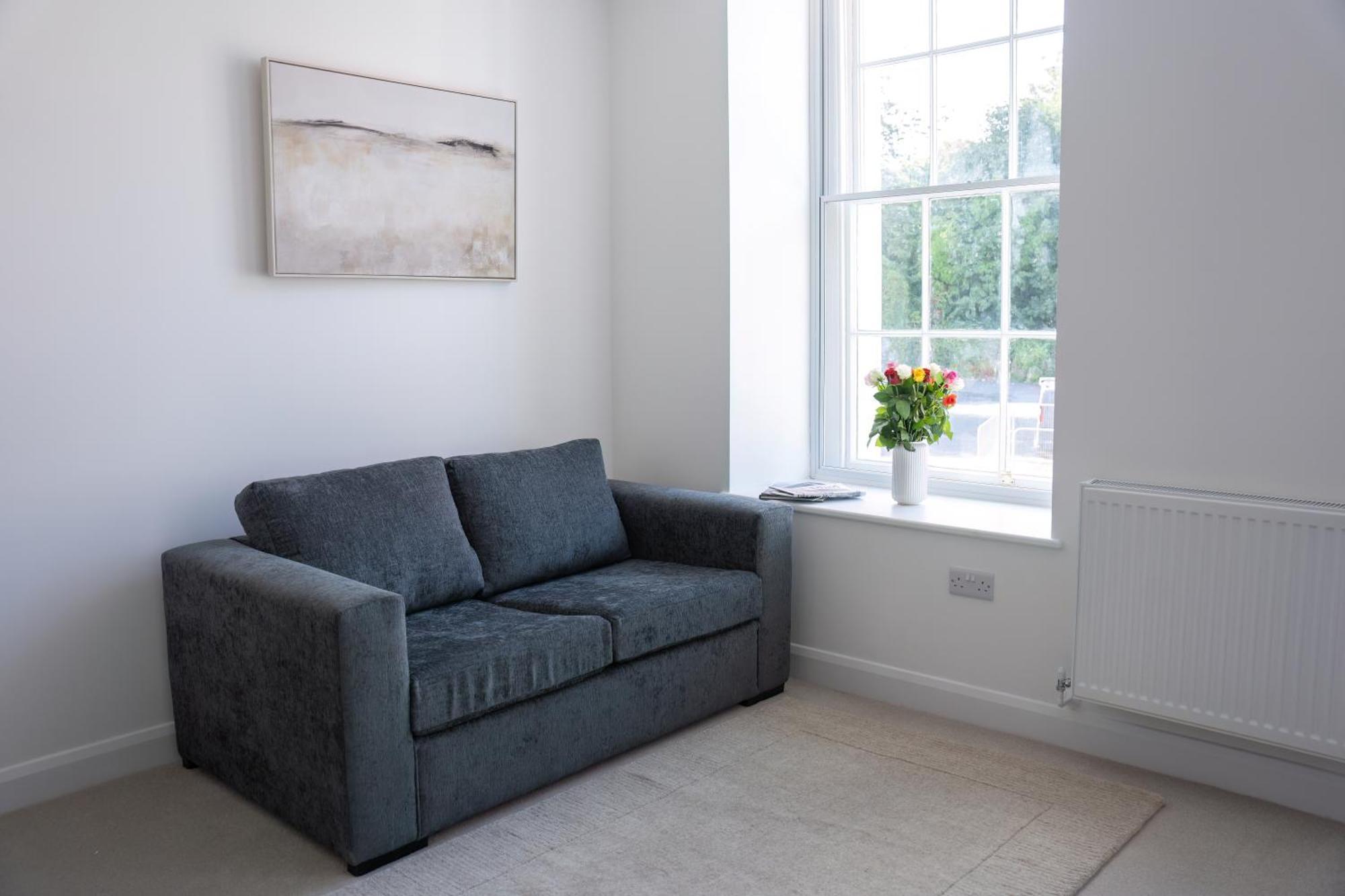 Lonsdale House Boutique